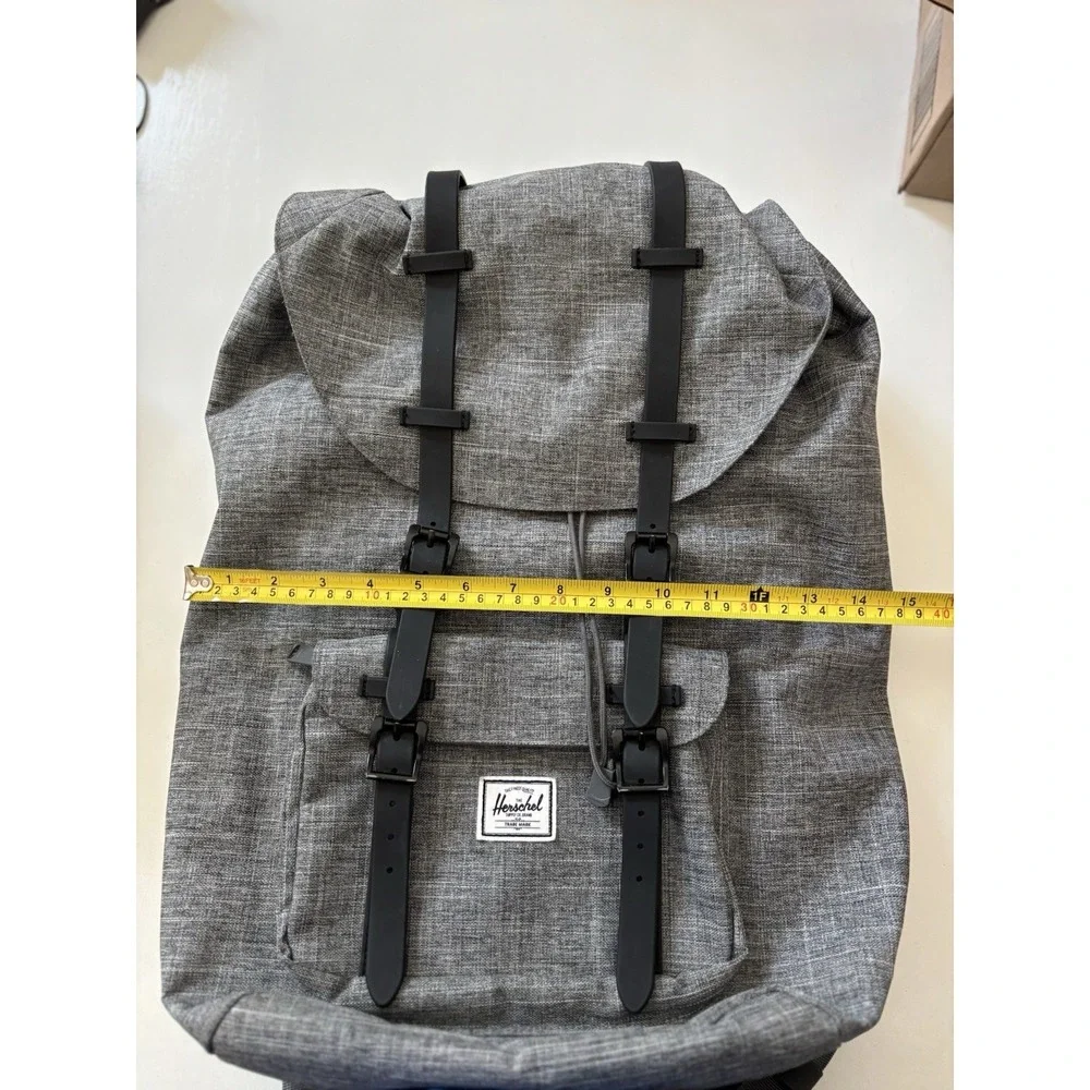 Herschel Little America Laptop Backpack, Raven Crosshatch/ Black Rubber